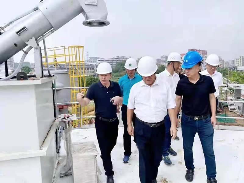 鑫泽源承建的污水罐项目投入使用